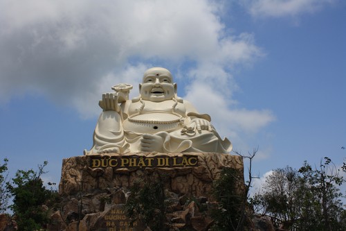 Вьетнам. Вунг Тау. Гора Хо Май. Счастливый Будда.