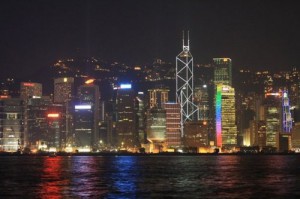 Симфония огней. вид на остров Гонконг с полуострова Коулун